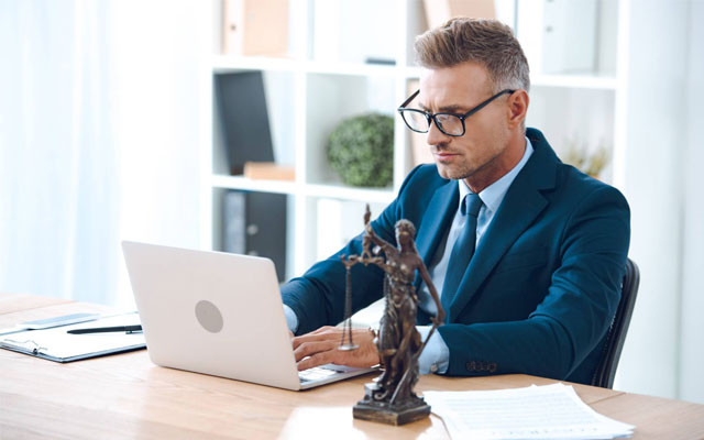 Як облікуватися у податковій адвокату, що також є ФОПом – розʼяснення ДПС