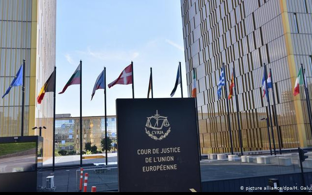 Суд ЄС визнав порушення європейського законодавства у Польщі через права Мінюсту подовжувати перебування суддів-пенсіонерів на посадах