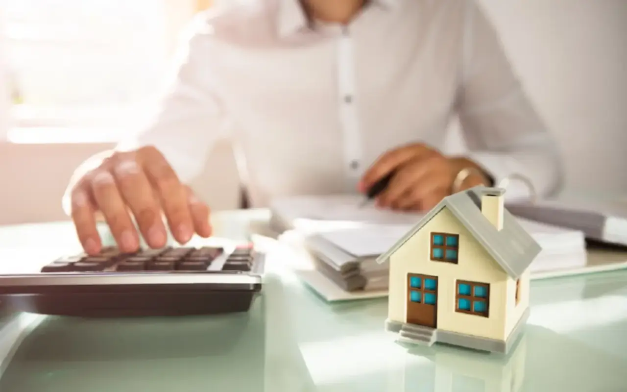 Недійсний продаж нерухомості: хто платить за землю